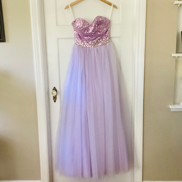 Bailey Bridal Prom Quinceañera Sweetheart Strapless Purple bling tulle ball gown - Picture 14 of 15